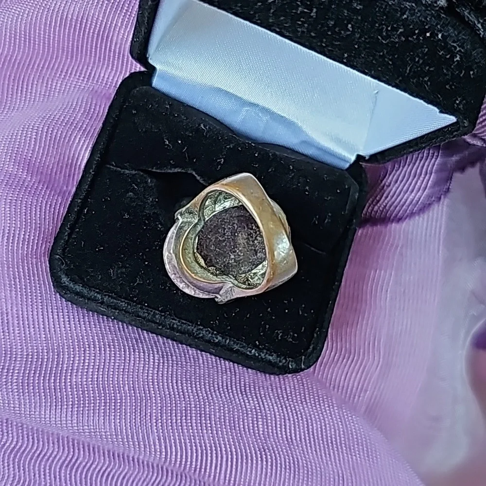 Ring - Picture 4 of 5